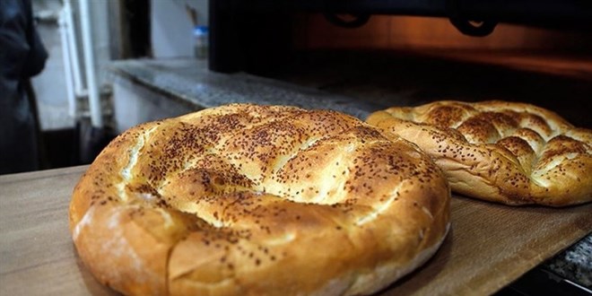3 TL açıklanan pide fiyatına Ramazanın ilk günü zam