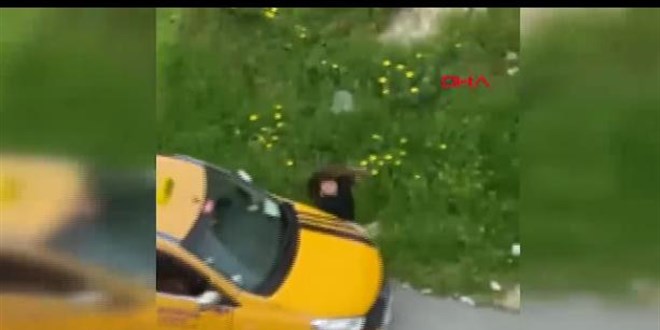 Taksi şoförü, takip ettiği genç kadına aracıyla çarptı