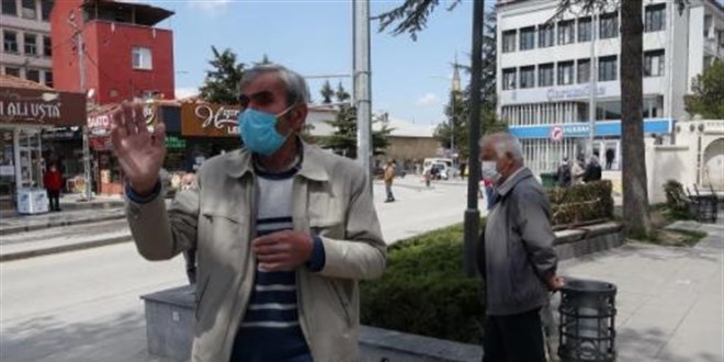 'Siz parktan, hanım evden kovuyor, uzayda mı oturacağız'