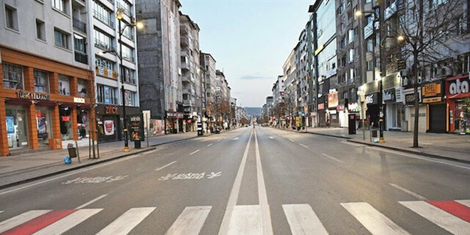 Üretim hariç tam kapanma olmazsa kontrolü kaybedebiliriz
