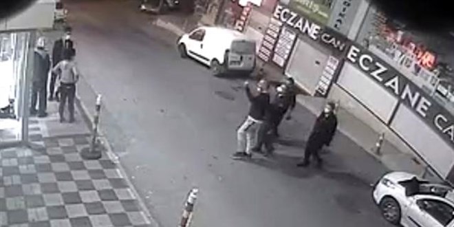 Korona virüs testi istemeyen adam sağlıkçılara dehşet yaşattı