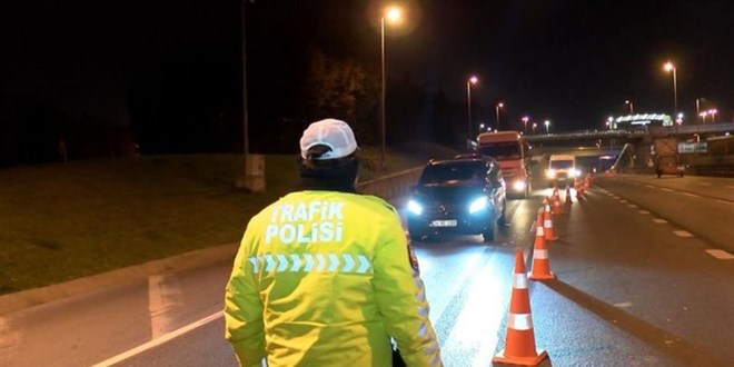 Türkiye genelinde hafta sonu uygulanan 58 saatlik sokağa çıkma kısıtlaması sona erdi