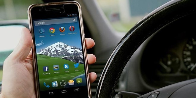 2 bin 901 sürücüye 'cep telefonu' cezası