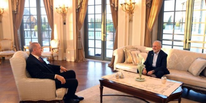 Cumhurbaşkanı Erdoğan, Oğuzhan Asiltürk ile iftar yaptı