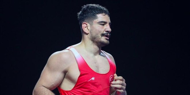 Milli güreşçi Taha Akgül, 8. kez Avrupa şampiyonu oldu