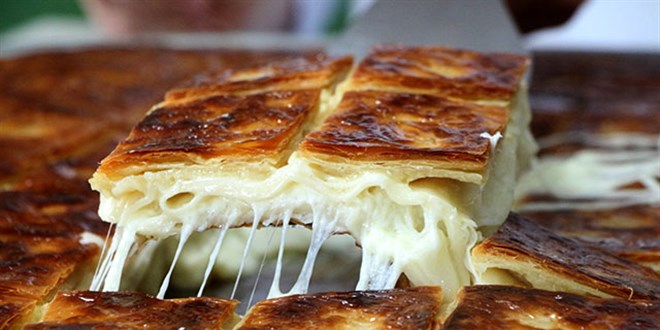 Seyyar olarak börek satmaya başladı, 183 şube açtı