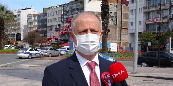 Kaymakam aşı konusunda uyardı: Vefat yaşı düşüyor