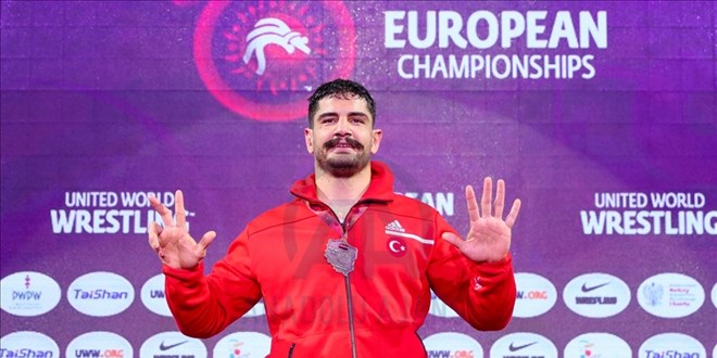 Taha Akgül, 'Avrupa güreş tarihine' geçti