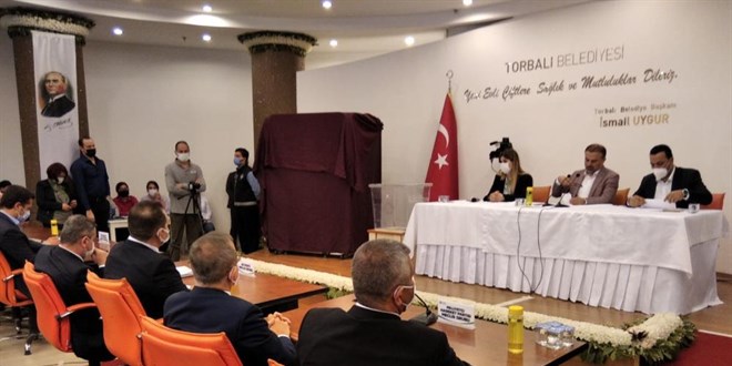 Torbalı'nın yeni başkanı CHP'nin adayı Mithat Tekin oldu