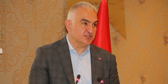 'Mayıs sonuna kadar tüm turizm çalışanları aşılanacak'