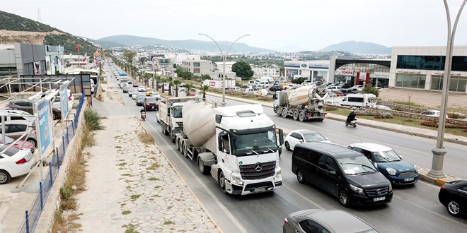 Tam kapanma öncesi Bodrum'a akın var