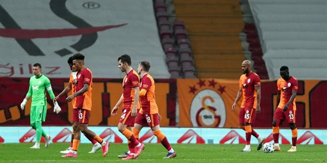 Galatasaray zirve takibini srdrd