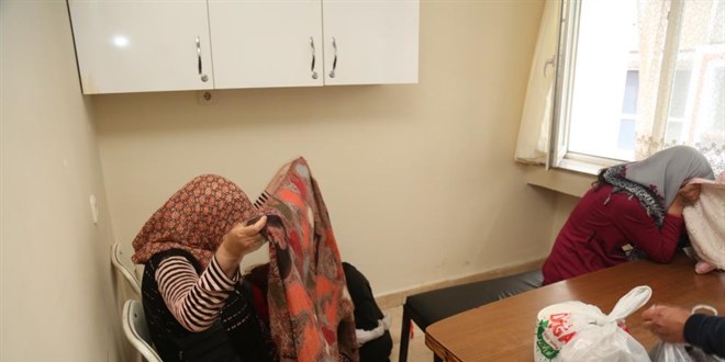 Dilencilerin yeni yöntemi: Gıda aldırıp, gıdaları tekrar markete satıyorlar