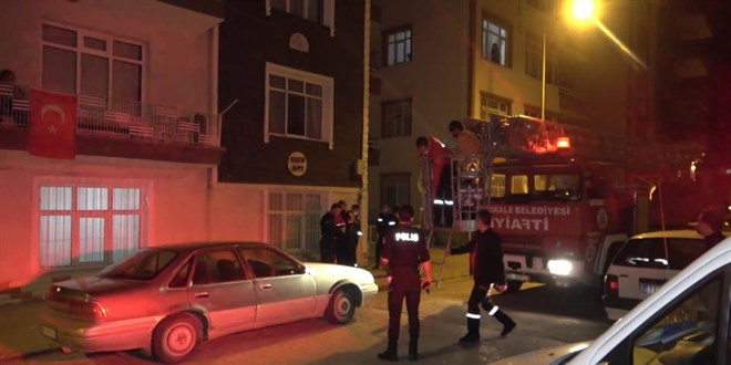 Sahur vakti gezmeye çıkan anne ve babanın yaptığı 'pes' dedirtti