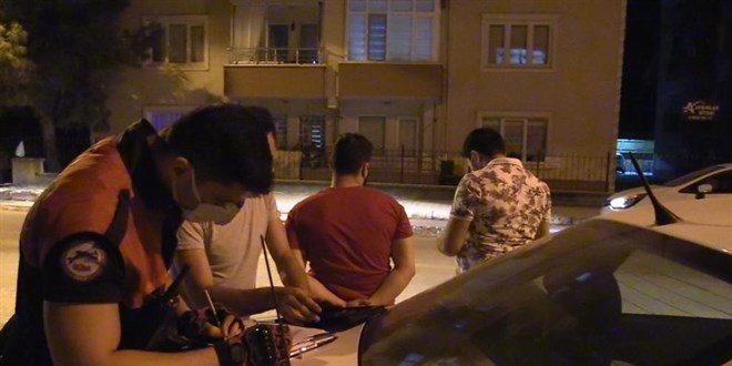 Polise bo� ka��d� g�sterdiler, cezay� yediler