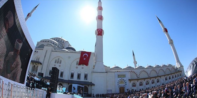 Büyük Çamlıca Camisi 2 yılda 12 milyon ziyaretçiyi ağırladı
