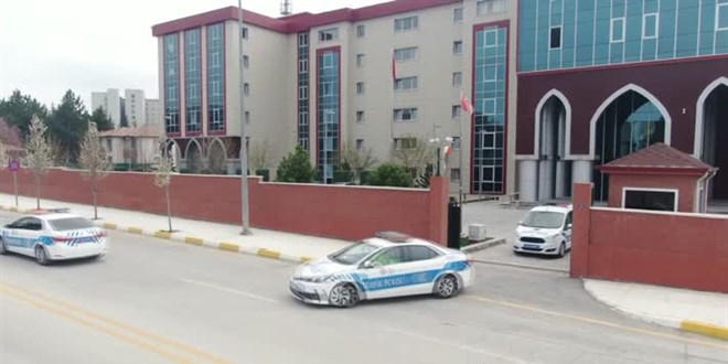 Çorum'da trafik polislerinden Trafik Haftası'na özel klip