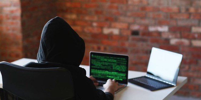 Hacker sitesinde şoke eden dolandırıcılık!