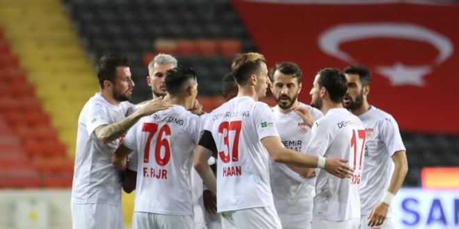 Sivasspor'un yenilmezlik serisi 16 maça çıktı