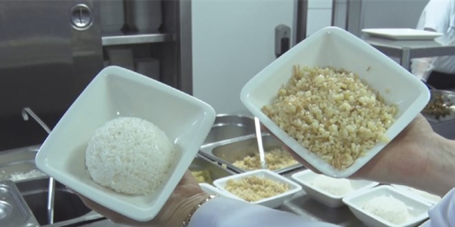 Vedat Milor'dan yeni soru: Pirinç mi? Bulgur mu?