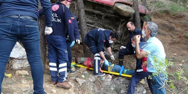 Kız arkadaşı ile tartıştı, minibüsü uçuruma sürdü