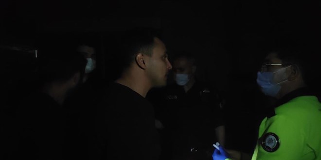 Polisten yabancı boksöre cevap: Senin karşında Türkiye Cumhuriyetinin polisi var