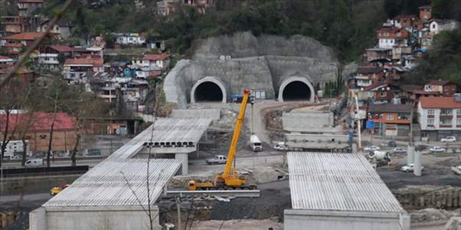 Mithatpaşa tünellerinin ucunda ışık göründü