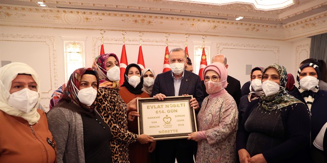Cumhurbakan Erdoan, Diyarbakr anneleriyle iftar yapt