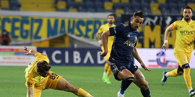 Fenerbahçe Ankara'dan avantajlı dönüyor