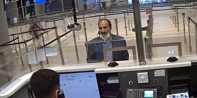 Sahte pasaportla 24 kez girdi, 25'incide yakalandı