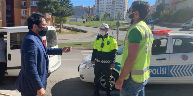 Polisten ka�t�, geri d�n�p ceza yememek i�in dil d�kt�