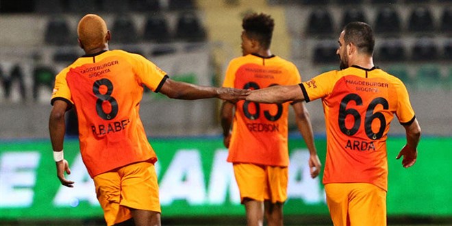 Galatasaray, umudunu son haftaya bıraktı