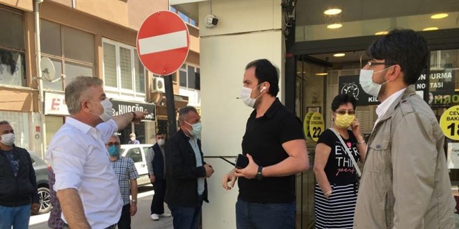 Dükkanının önünde kuyruk oluşan tatlıcıya ceza
