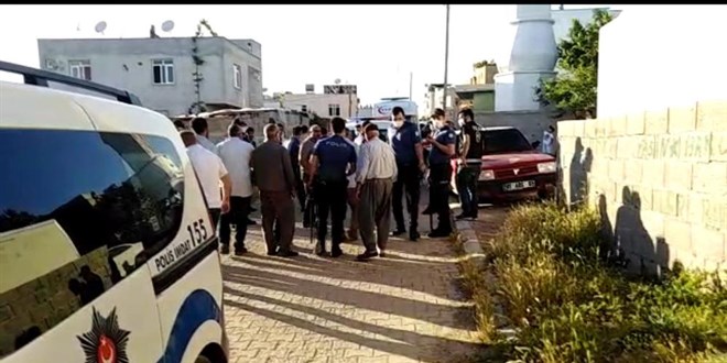 Çocukların kavgasında 1'i polis 2 kişi yaralandı