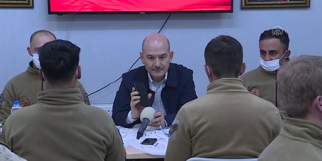 Erdoğan, Üs Bölgesi'ndeki askerlerin bayramını kutladı