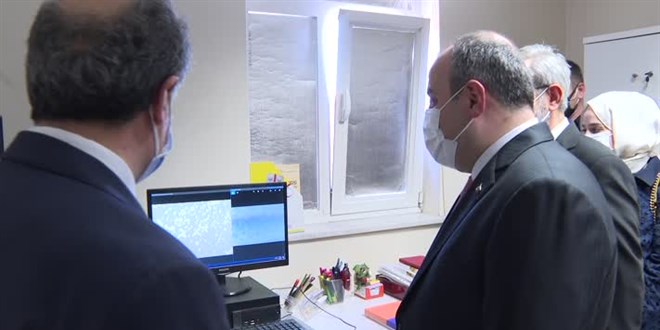 Bakan Varank'tan yerli aşı açıklaması: İnsana hiç zarar vermeyecek