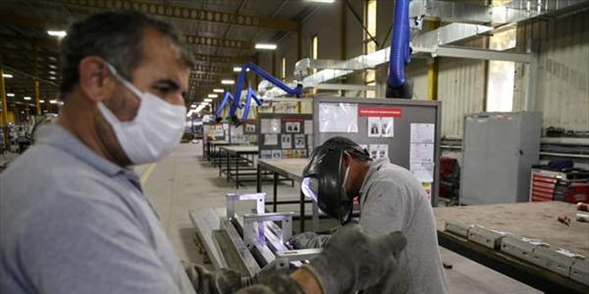 Küçük bir atölyede başladı! Şimdi 65 ülkeye ihracat yapıyor