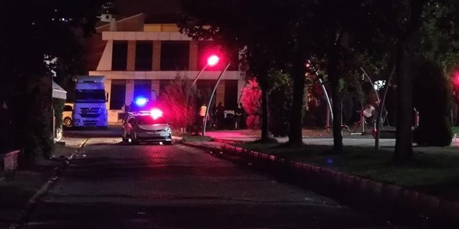 Bekçi ve gençler arasında tartışma çıktı: 2 kişi gözaltına alındı