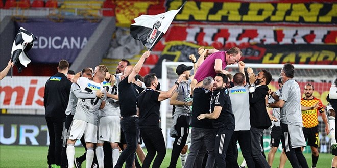 Süper Lig'de şampiyon Beşiktaş!