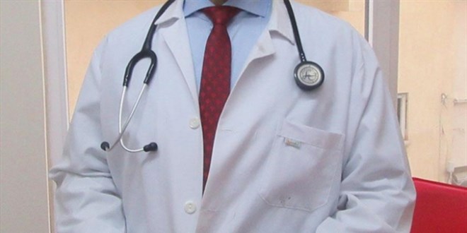 İzmir'de doktor müdahale ettiği yaralı tarafından darbedildi