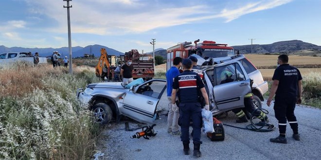 İnfaz koruma memuru trafik kazasında hayatını kaybetti