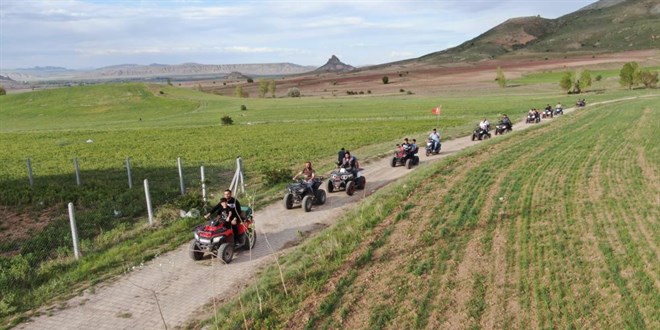 Bu köyde traktörlerin yerini ATV'ler aldı