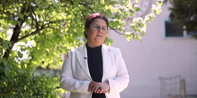 Aile ve Sosyal Hizmetler Bakan� Yan�k, milli sporcular� kabul etti