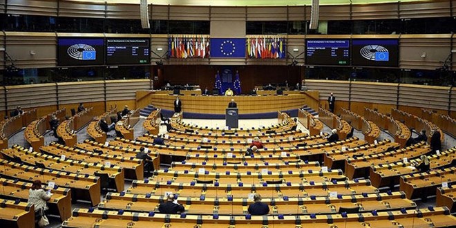 Avrupa Parlamentosu: Trkiye'nin AB yelik mzakereleri askya alnsn