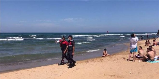 Toplum sağlığı için plajlara sıkı denetim uygulanıyor