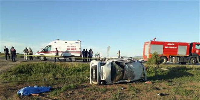 Çorum'daki trafik kazasında araçtan fırlayan sürücü öldü