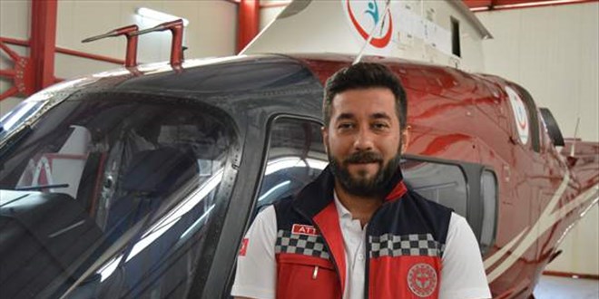 �zerine s�cak su d�k�len bebe�i kuca��nda ta��yan acil t�p teknisyeni o onlar� anlatt�