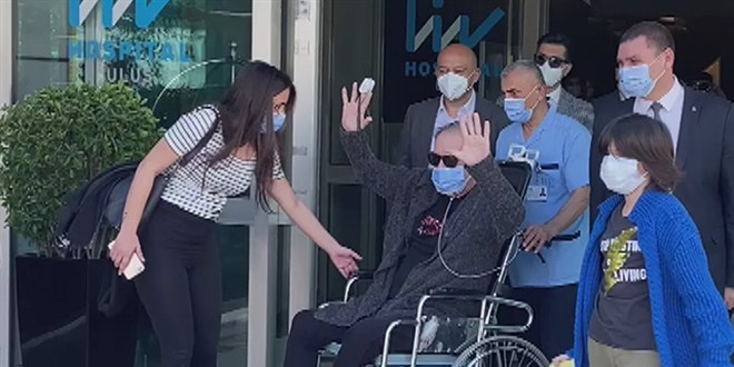 Oyuncu Burak Sergen koronayı atlattı
