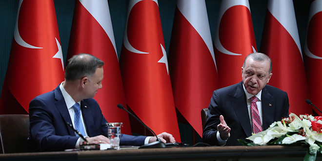 'Türkiye, Polonya'ya 24 SİHA ihraç edecek'