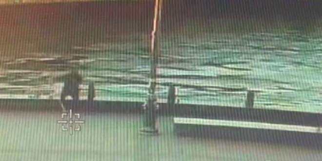 Eminönü'nde bir kişi denize attığı inşaat işçisini öldürdü